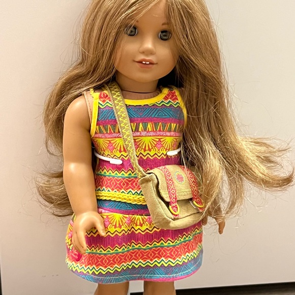 American Girl Doll Lea Clark - complete with book in box - Picture 5 of 7